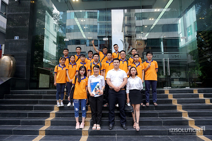 Tân học viên ITPlus tham quan doanh nghiệp IZISolution 01 Tân học viên ITPlus tham quan doanh nghiệp IZISolution 01