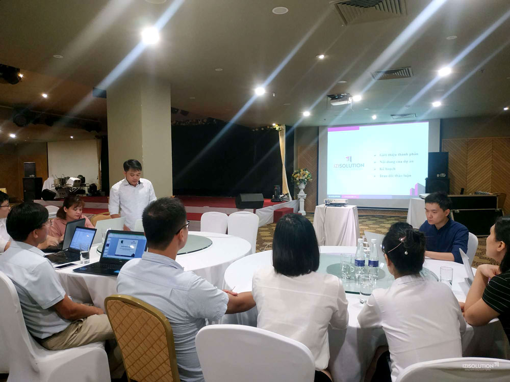 Khởi động dự án hợp tác giữa Vạn Hoa & IZISolution 01