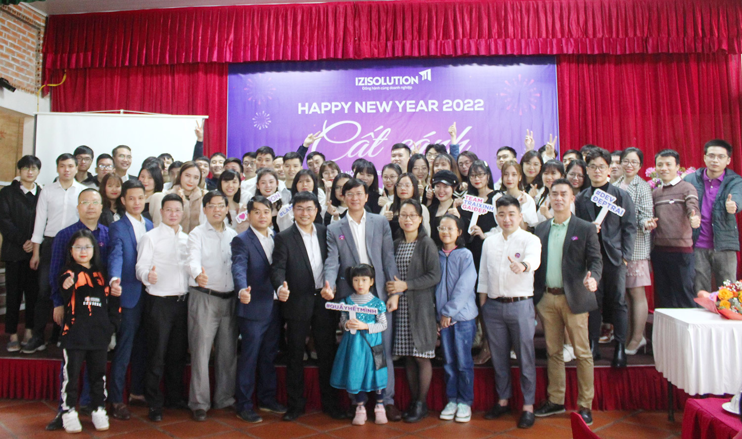 Chương trình tất niên công ty TNHH IZISolution