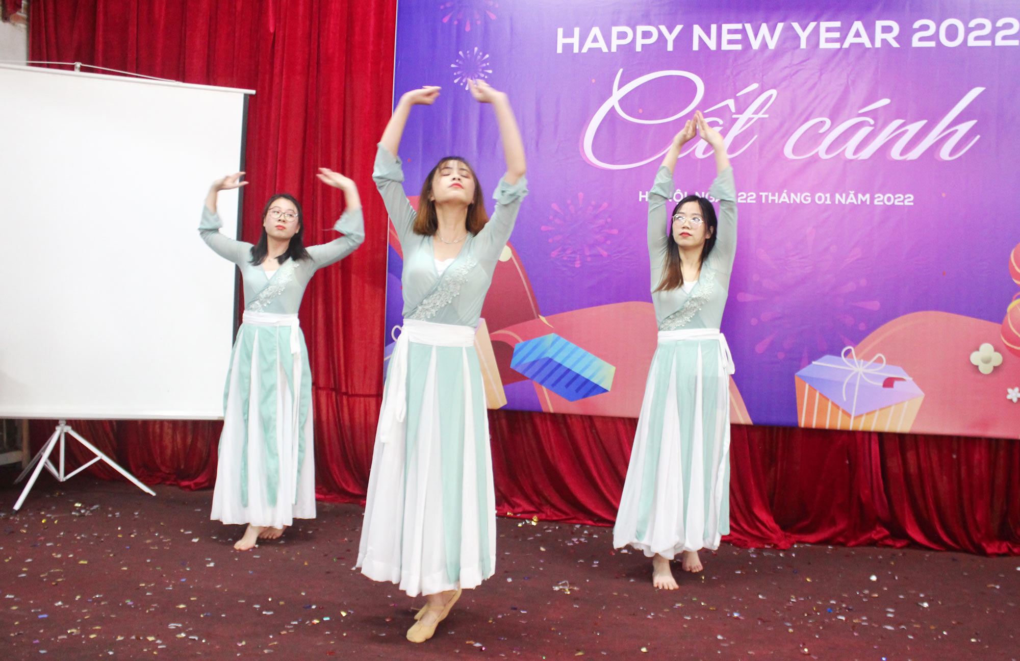 Chương trình tất niên công ty TNHH IZISolution 20