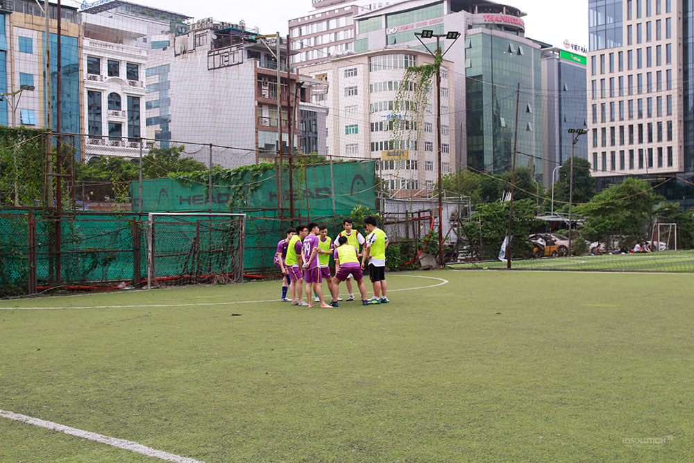 Sôi động giải bóng đá IZI Summer League 2021 Sôi động giải bóng đá IZI Summer League 2021