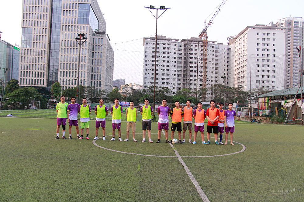 Sôi động giải bóng đá IZI Summer League 2021 Sôi động giải bóng đá IZI Summer League 2021