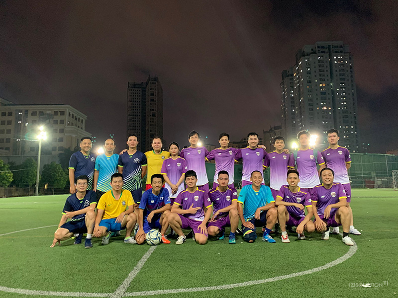 Giao hữu bóng đá CMC & IZISolution 05 Giao hữu bóng đá CMC & IZISolution 05
