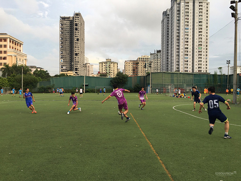 Giao hữu bóng đá CMC & IZISolution 02 Giao hữu bóng đá CMC & IZISolution 02