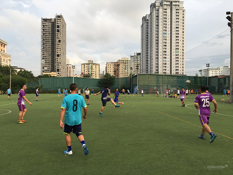 Giao hữu bóng đá CMC & IZISolution 03 Giao hữu bóng đá CMC & IZISolution 03