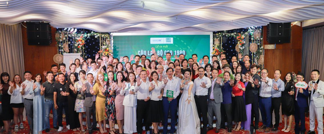 Tập thể CLB CEO1980